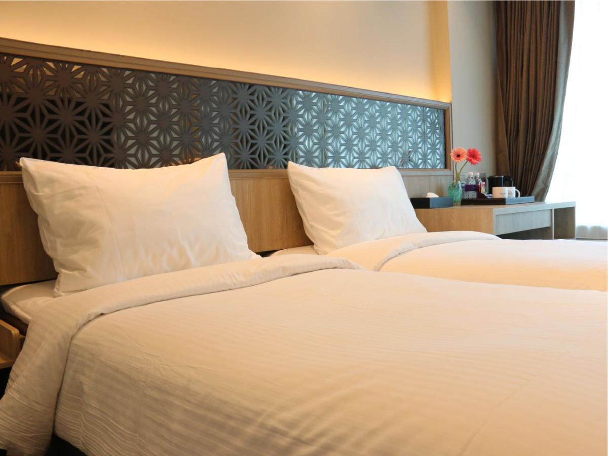 Aqueen Prestige Hotel Jalan Besar Singapore Eksteriør billede