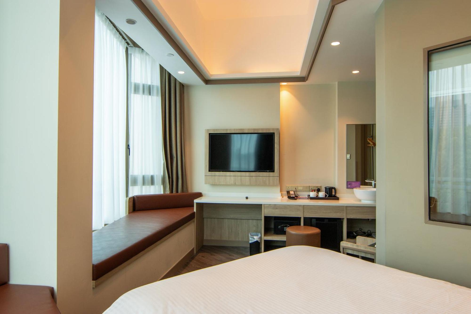 Aqueen Prestige Hotel Jalan Besar Singapore Eksteriør billede